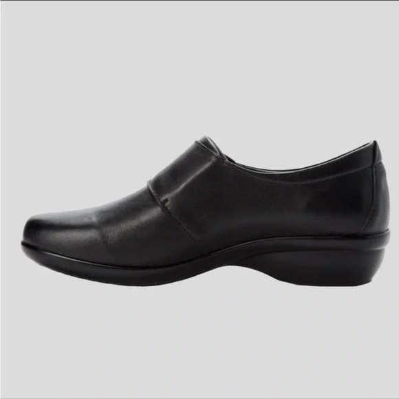 Propet Women's Autumn Shoes - Picture 2 of 12